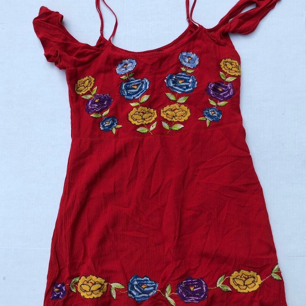 Forever22 Red Floral Off Shoulder Dress Small